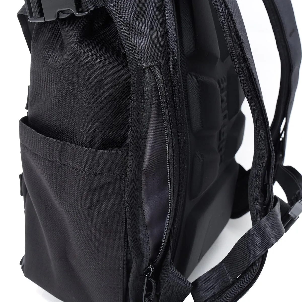 バラージ 18L パック