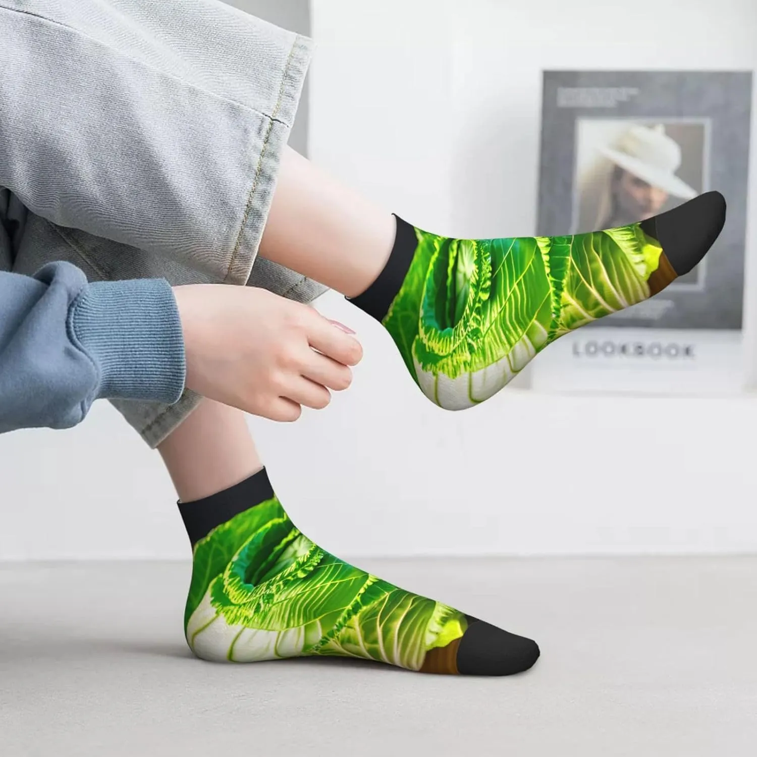 Bright Cabbage print Men's Athletic Sports Crew, Cushioned Crew Socks Outdoor Sports Socks for Women