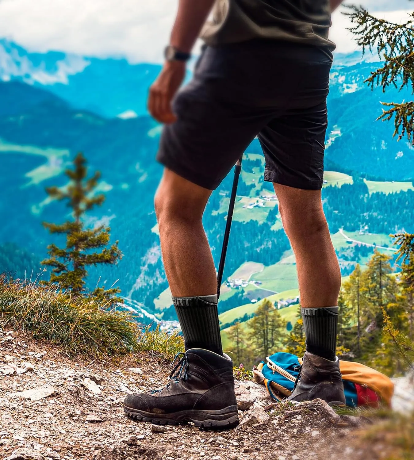 BULLIANT Men Athletic Socks, Compression Sports Crew Socks Cushioned For Men Outdoor Running Hiking-Arch Compression Support