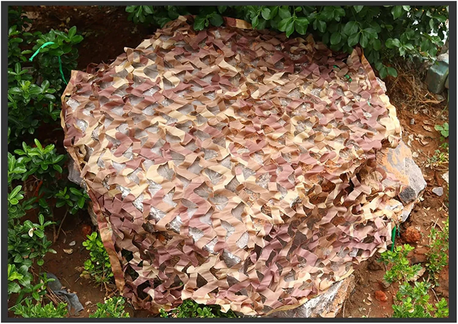 Camo Netting,Camouflage Netting,Bulk Roll,Hunting Blind Camo Net,Army Tarp Fence Net,Army Party Decorations, Great for Camping, Shooting,Photograph,Car Cover,Outdoor,2 * 4m(6.56 * 13.12ft)