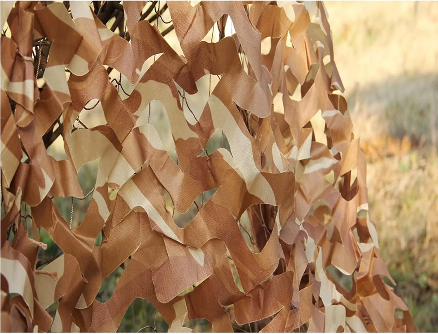 Camo Netting,Camouflage Netting,Bulk Roll,Hunting Blind Camo Net,Army Tarp Fence Net,Army Party Decorations, Great for Camping, Shooting,Photograph,Car Cover,Outdoor,2 * 4m(6.56 * 13.12ft)