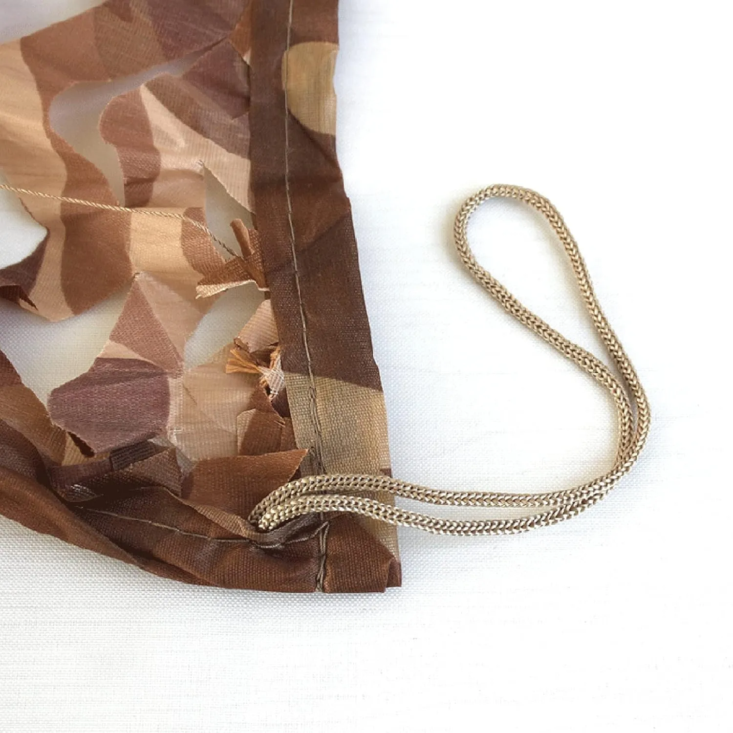 Camo Netting,Camouflage Netting,Bulk Roll,Hunting Blind Camo Net,Army Tarp Fence Net,Army Party Decorations, Great for Camping, Shooting,Photograph,Car Cover,Outdoor,2 * 4m(6.56 * 13.12ft)