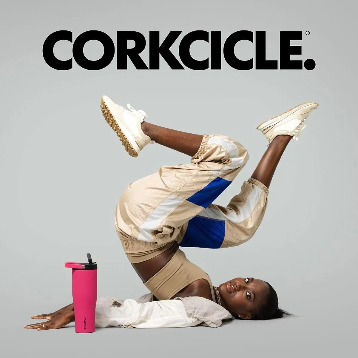 Corkcicle Go Cup XL Insulated Tumbler with Lid and Straw, Gloss White, 30 oz – Reusable Water Bottle Keeps Beverages Cold for 12hrs – Cupholder Friendly Tumbler, Leak-Proof Design