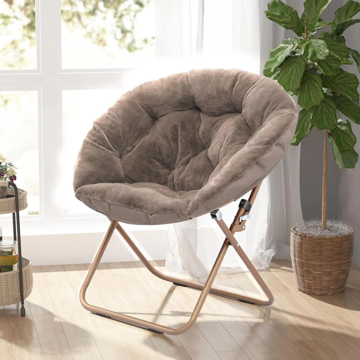 Cozy Saucer Chair, Living Room Chair, Faux Fur Soft Thick Padded Seat, Metal Frame Folding Chair, Comfortable Moon Chair for Living Room, Bedroom, Reading Nook, Modern Style, 1 Pack, Brown
