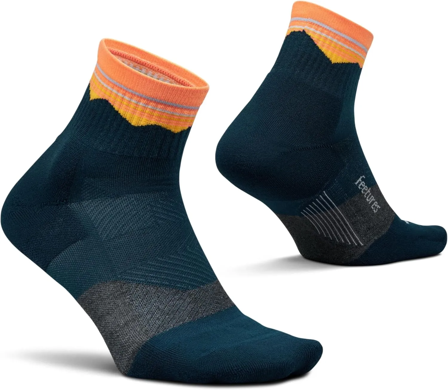 Feetures Trail Max Cushion Mini Quarter Sock - Hiking Socks for Men & Women - (1 Pair)