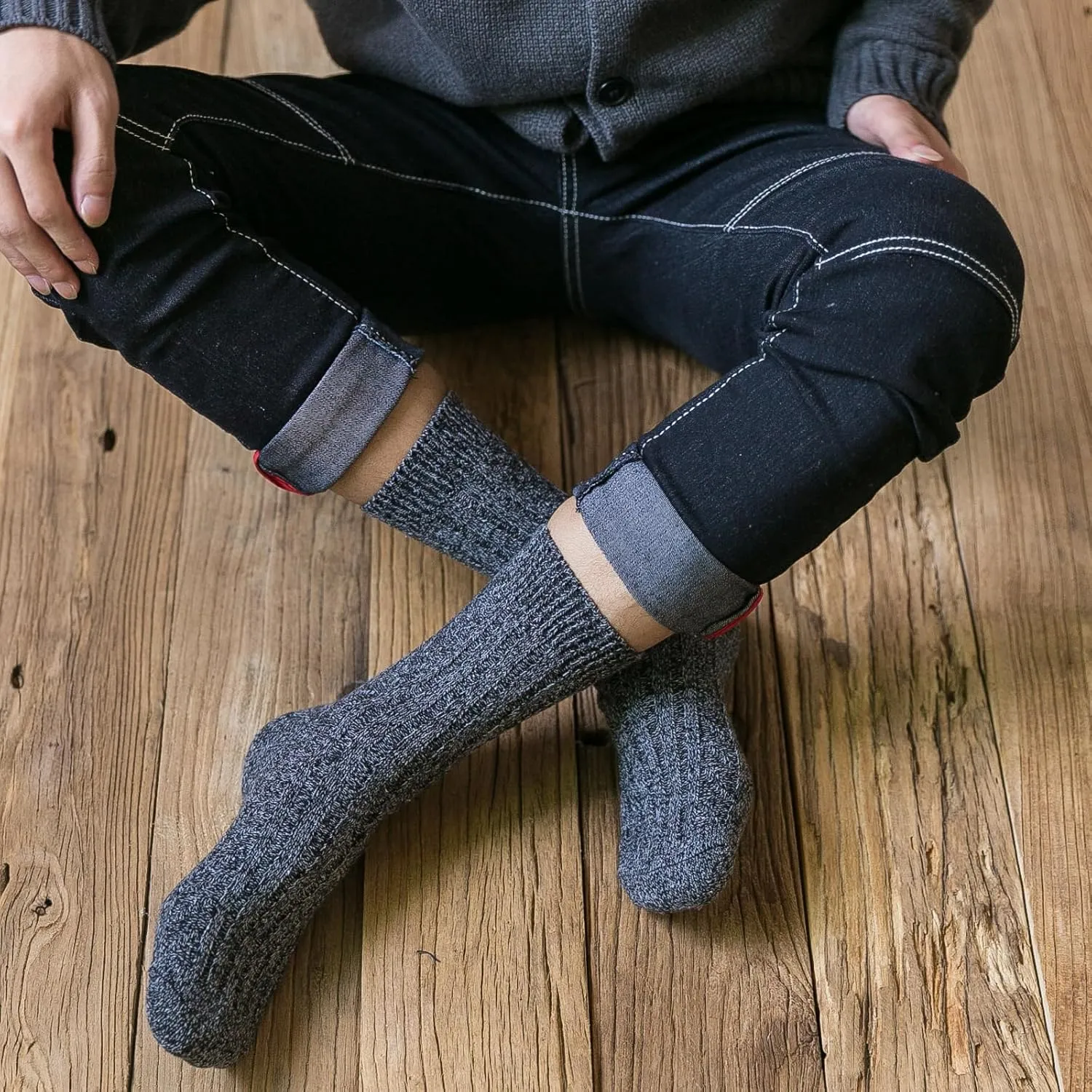 HUGSWEET 6 Pairs Warm Socks for Men Thick Winter Socks Thermal Wool Soft Hiking Crew Socks with Gifts Box