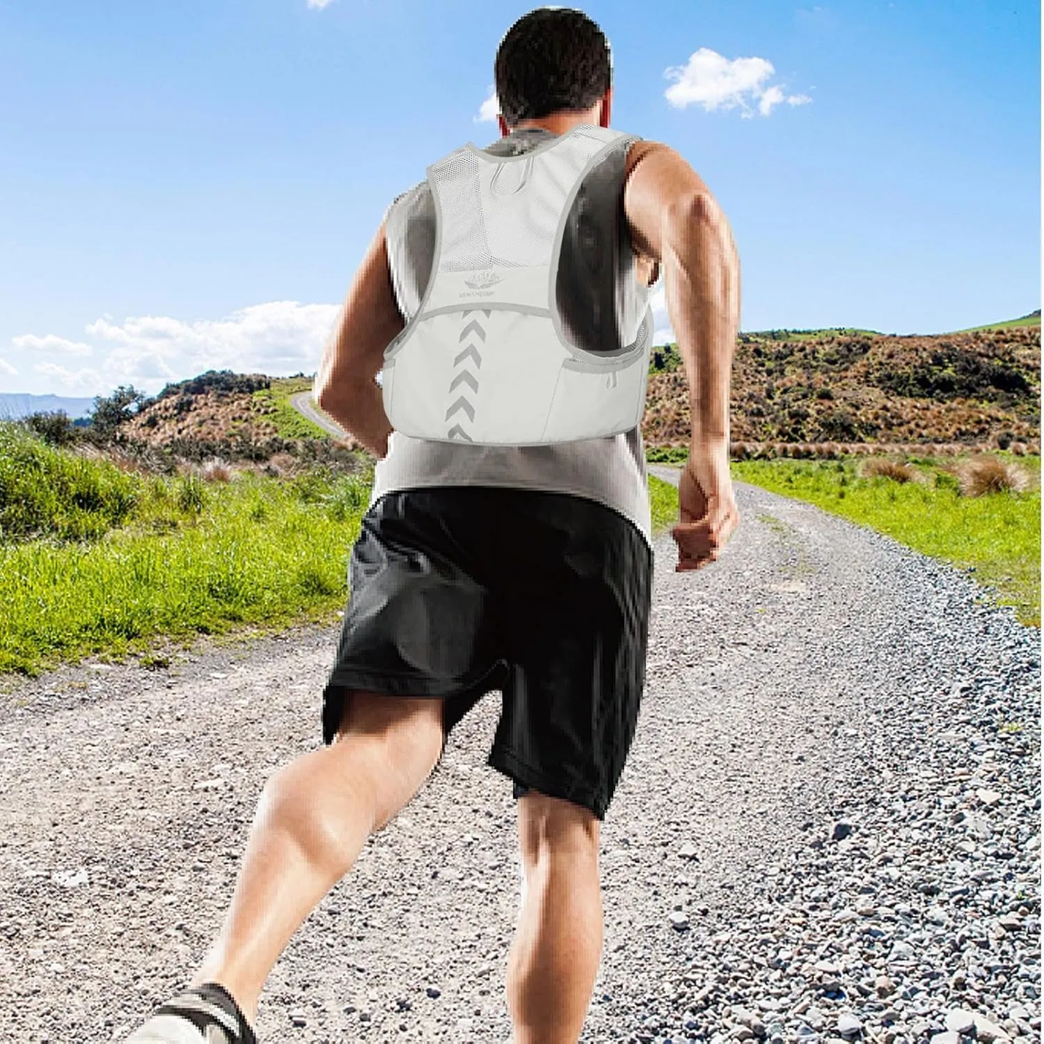 Hydration Running Vest | Reflective Water Vest Backpack,Phone Holder, Breathable Hydration Backpack Vest for Hiking Cycling Running Biking