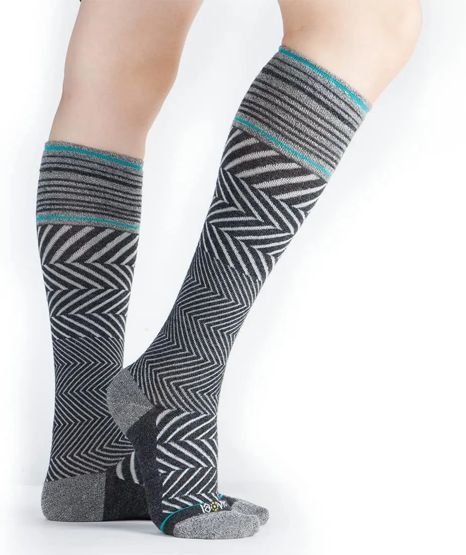 JAVIE 76% Merino Wool Compression Socks 15-20mmHg Seamless Toe for Women & Men
