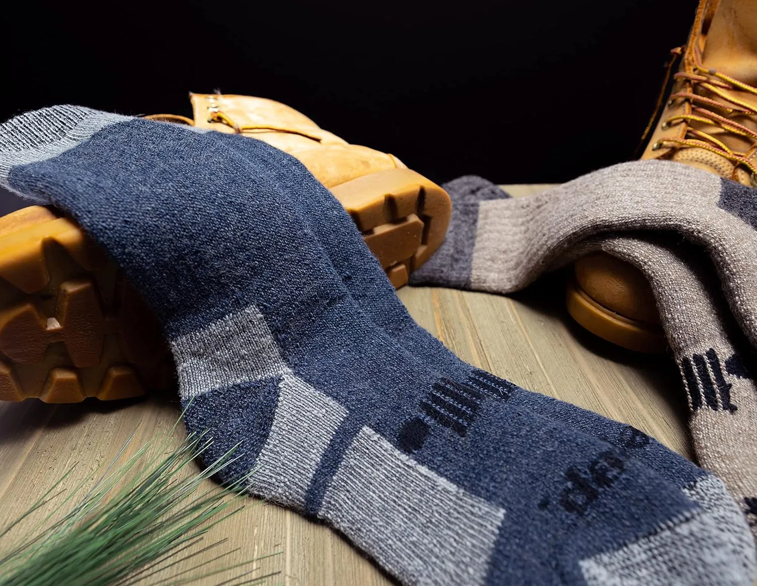 Jeep Men's Performance Wool Hiking Crew Socks-2 Pair Pack-Heavyweight Cushioned Comfort