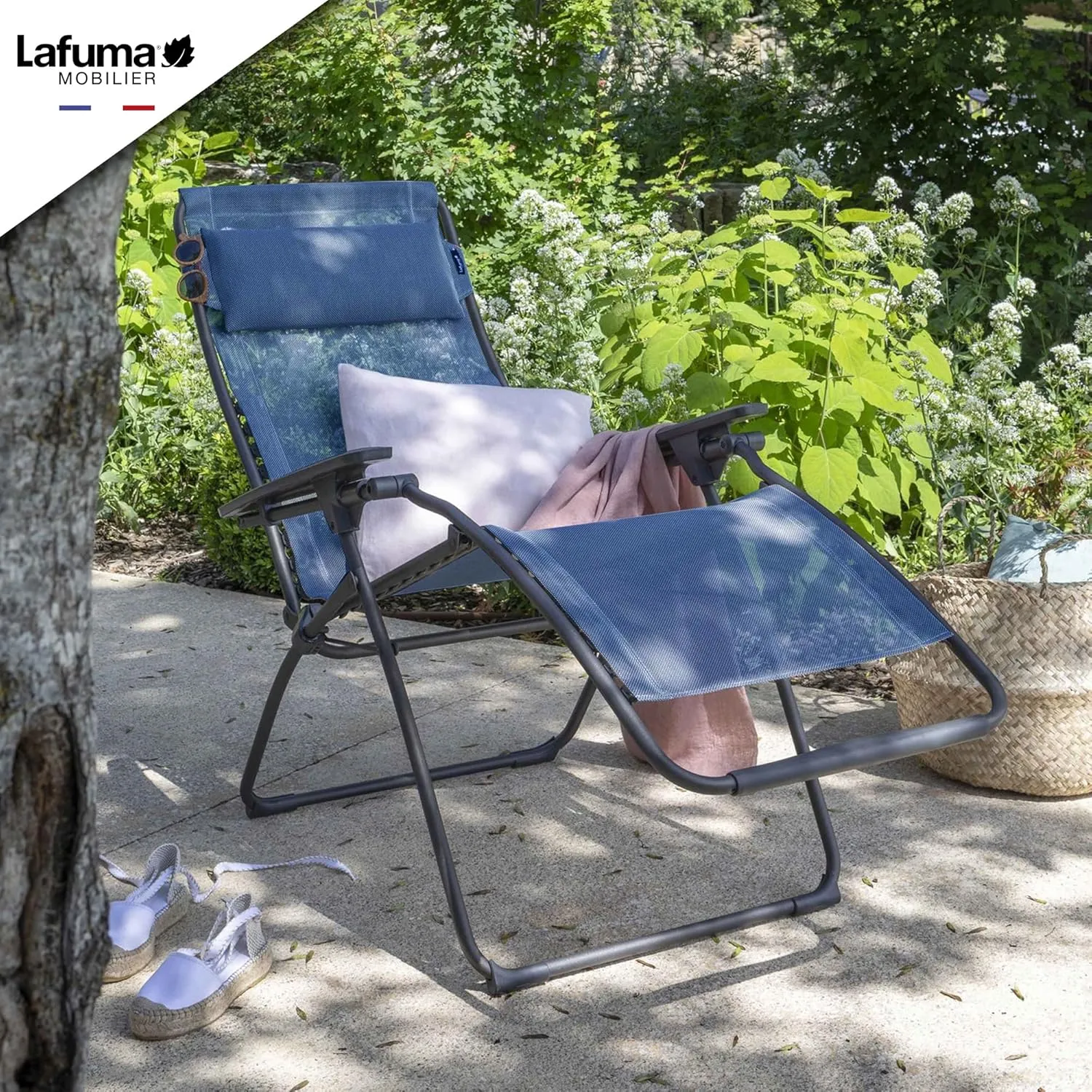 Lafuma LFM3121-8547 Futura XL Zero Gravity Recliner-Basalt Steel Frame, Blue (Ocean)