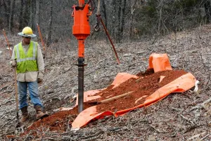 Lewis Manufacturing Rowdy's Dirtball Jobsite Debris Tarp w/V-Notch - RDB-7x7-22v