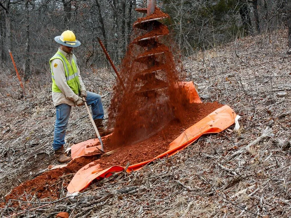 Lewis Manufacturing Rowdy's Dirtball Jobsite Debris Tarp w/V-Notch - RDB-7x7-22v