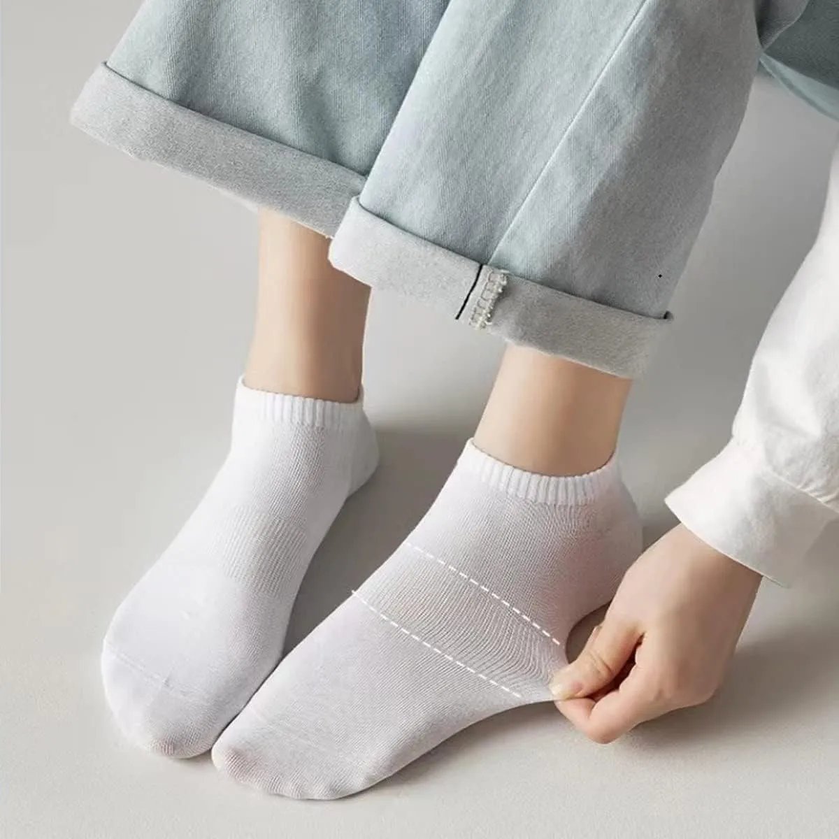 MAGIARTE Womens Cotton Ankle Socks Low Cut Athletic Casual Mutil Color No Show Running Socks for Women