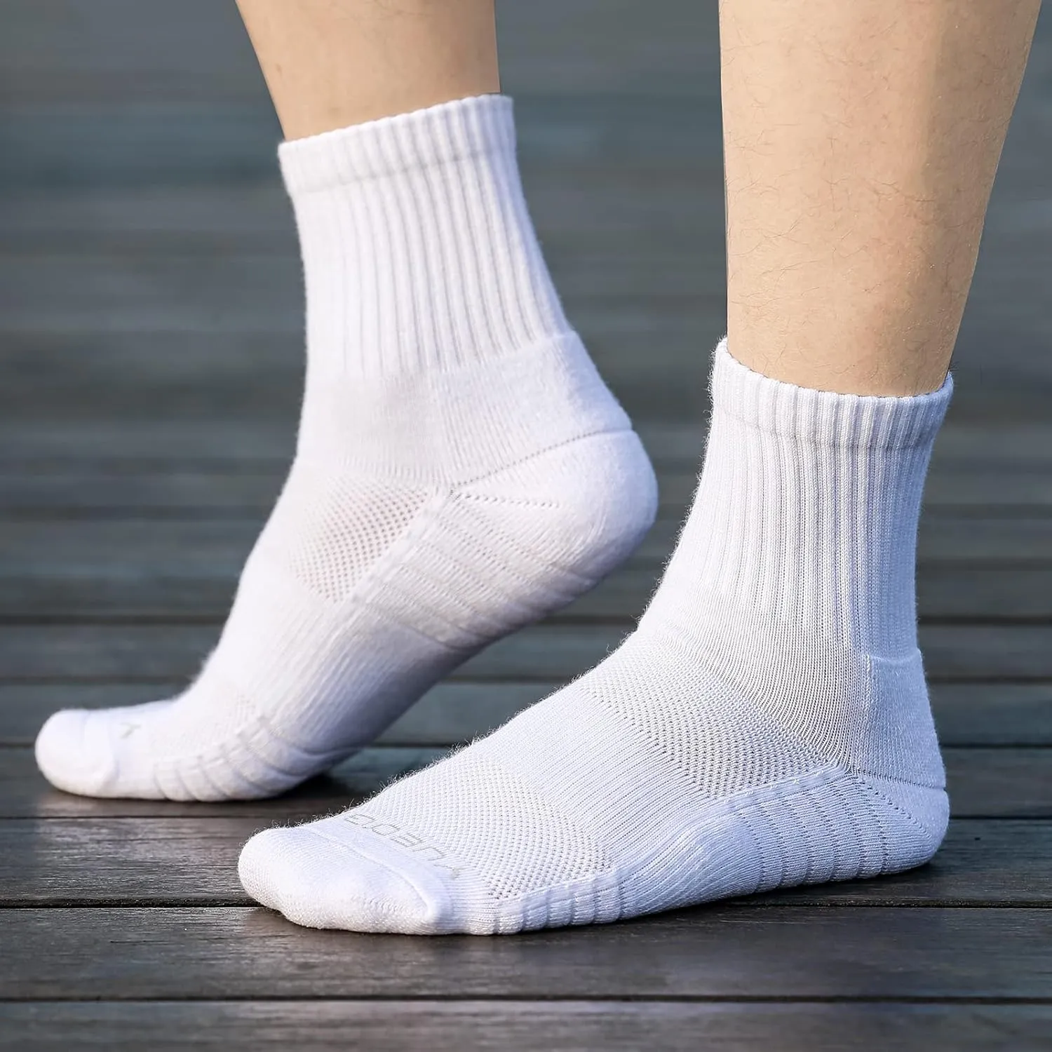 Men's Cushioned Crew Socks for Men, Moisture Wicking Gym Golf Tennis Workout Training Athletic Socks, 5 Pairs