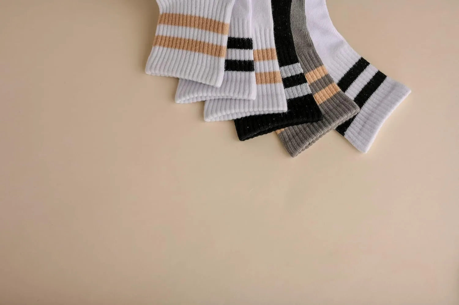 Mini Crew Socks for Women 4-Pack Cushioned Bottom Retro Striped Socks Athletic Ankle Socks Womens Crew Socks