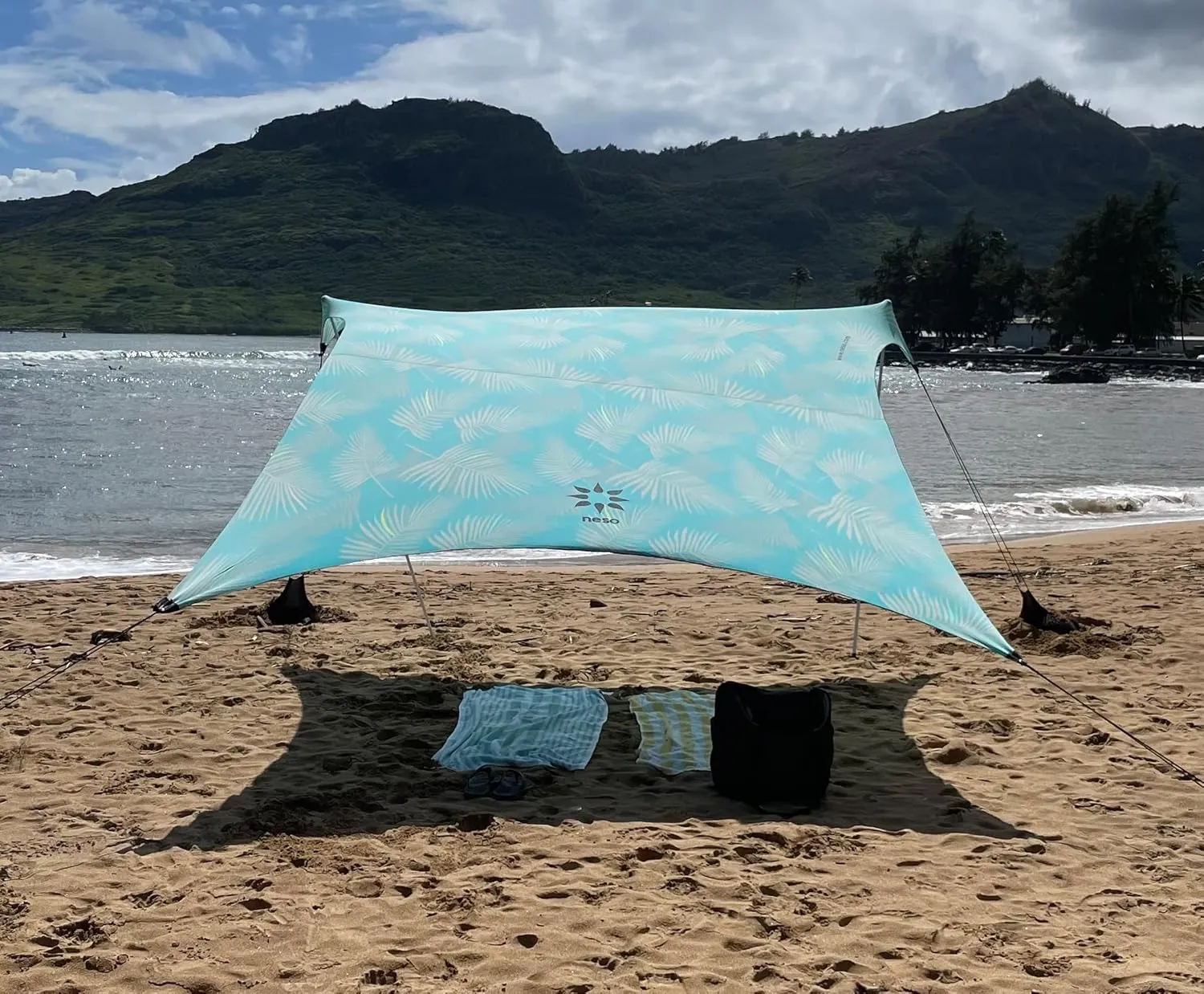 Neso Tents Grande Beach Tent, 7ft Tall, 9 x 9ft, Reinforced Corners and Cooler Pocket