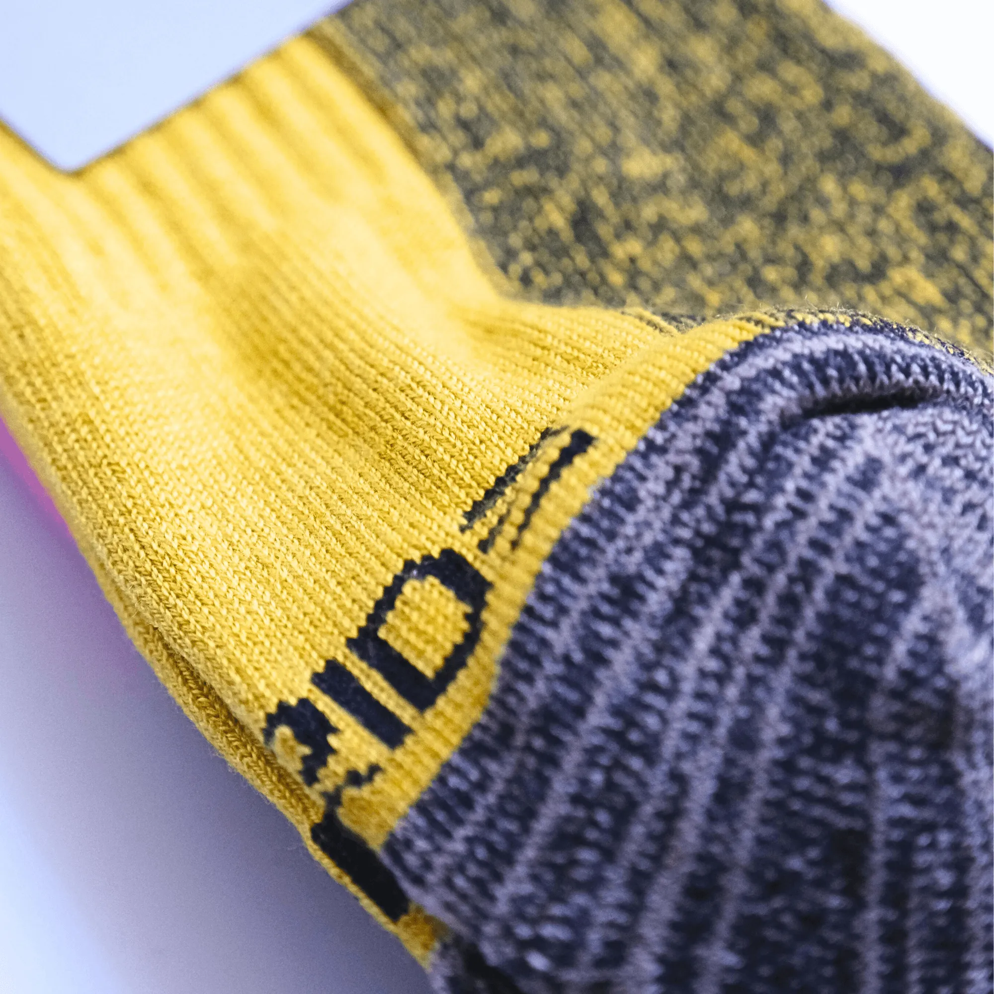 Premium Merino Wool Thermal Socks Outdoor Hiking Crew Socks for Men, Women, Winter Warm Sports Socks Breathable Comfort for Work Walking Running