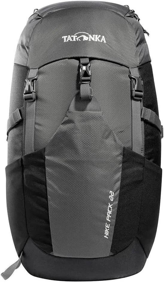 Tatonka Hiking Backpack with Ventilated Back System, Hip Belt with Zip Pocket and rain Cover, Titanium Grey/Black, 22 litres