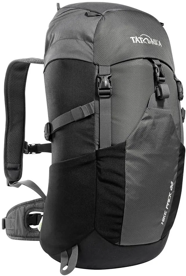 Tatonka Hiking Backpack with Ventilated Back System, Hip Belt with Zip Pocket and rain Cover, Titanium Grey/Black, 22 litres