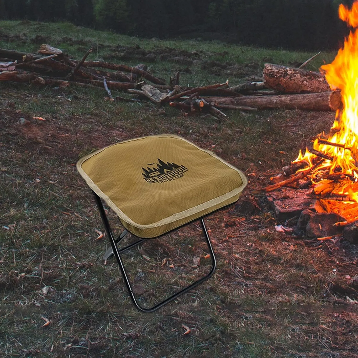 Yiju Compact Camp Stool for Outdoor Activities, Lightweight Folding Chair for Fishing and Concerts, Khaki